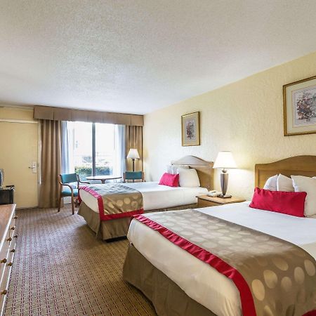 Ramada By Wyndham Houma Hotel Eksteriør billede