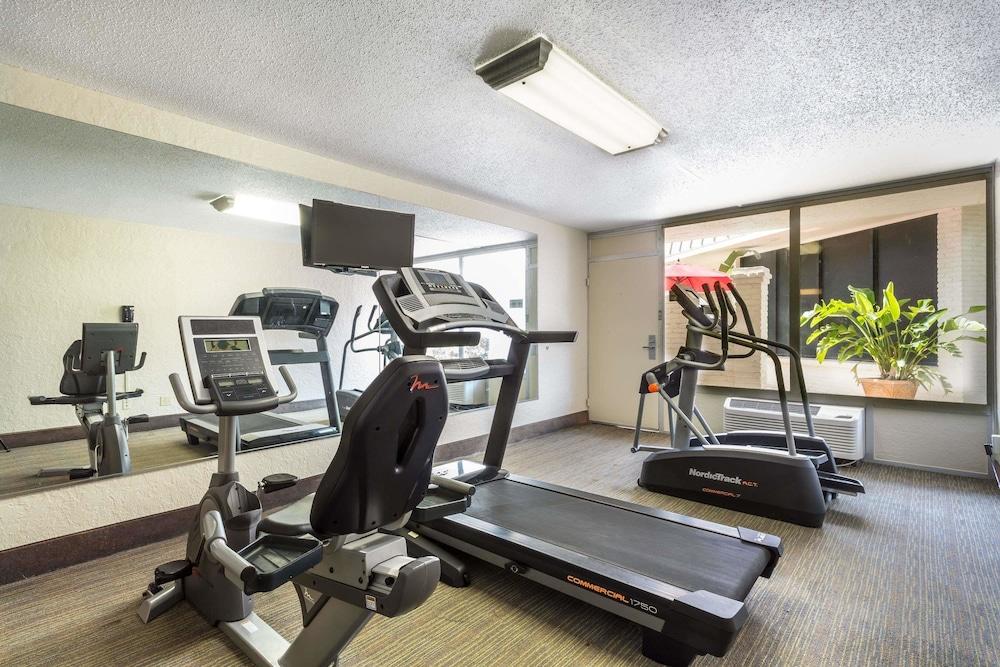 Ramada By Wyndham Houma Hotel Eksteriør billede