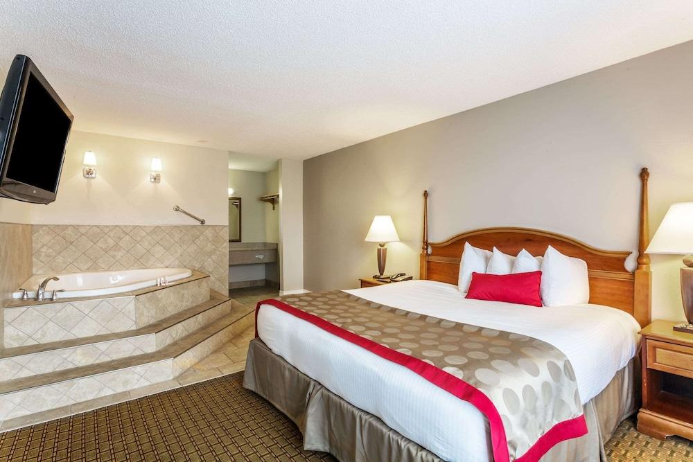 Ramada By Wyndham Houma Hotel Eksteriør billede